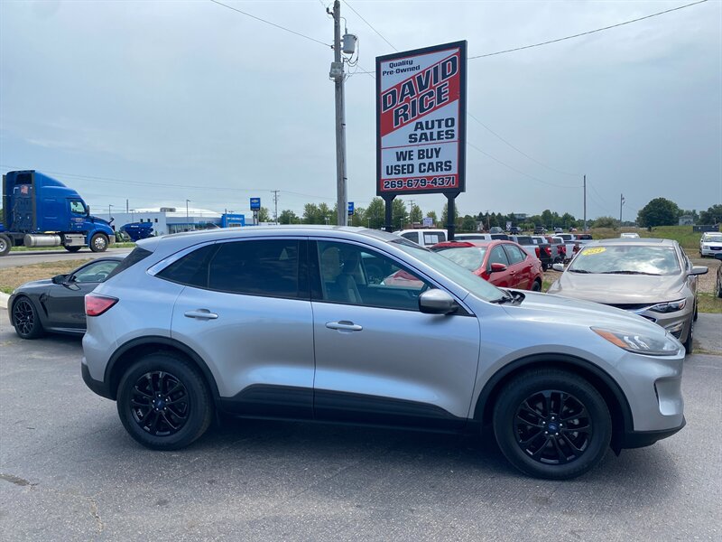 2021 Ford Escape SE   - Photo 1 - Schoolcraft, MI 49087