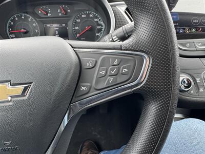 2023 Chevrolet Malibu LT   - Photo 10 - Schoolcraft, MI 49087