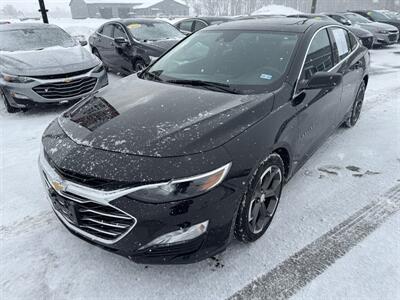 2023 Chevrolet Malibu LT   - Photo 5 - Schoolcraft, MI 49087