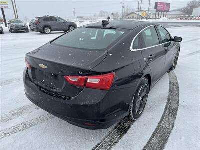 2023 Chevrolet Malibu LT   - Photo 3 - Schoolcraft, MI 49087