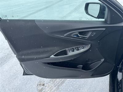 2023 Chevrolet Malibu LT   - Photo 6 - Schoolcraft, MI 49087