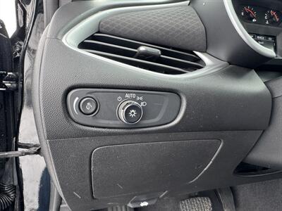 2023 Chevrolet Malibu LT   - Photo 7 - Schoolcraft, MI 49087