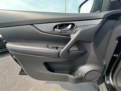 2019 Nissan Rogue SV   - Photo 28 - Schoolcraft, MI 49087