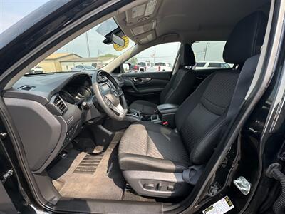 2019 Nissan Rogue SV   - Photo 30 - Schoolcraft, MI 49087