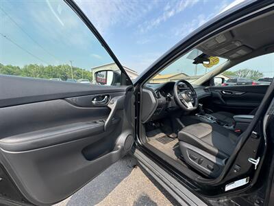 2019 Nissan Rogue SV   - Photo 27 - Schoolcraft, MI 49087