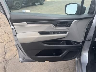 2018 Honda Odyssey Touring   - Photo 6 - Schoolcraft, MI 49087
