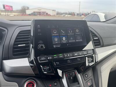 2018 Honda Odyssey Touring   - Photo 14 - Schoolcraft, MI 49087