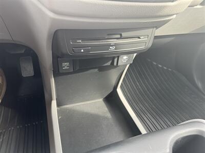 2018 Honda Odyssey Touring   - Photo 16 - Schoolcraft, MI 49087