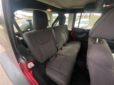 2013 Jeep Wrangler Unlimited Sport   - Photo 15 - Schoolcraft, MI 49087