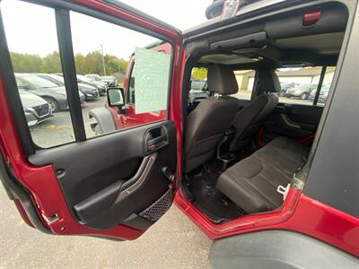 2013 Jeep Wrangler Unlimited Sport   - Photo 19 - Schoolcraft, MI 49087