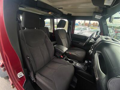 2013 Jeep Wrangler Unlimited Sport   - Photo 11 - Schoolcraft, MI 49087
