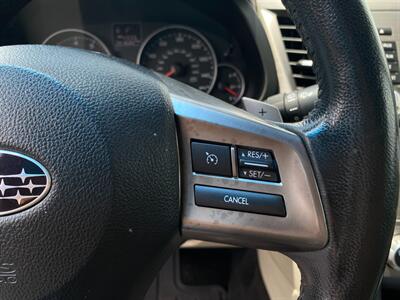 2014 Subaru Outback 2.5i Premium   - Photo 36 - Schoolcraft, MI 49087