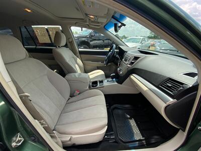 2014 Subaru Outback 2.5i Premium   - Photo 12 - Schoolcraft, MI 49087