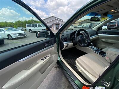 2014 Subaru Outback 2.5i Premium   - Photo 27 - Schoolcraft, MI 49087