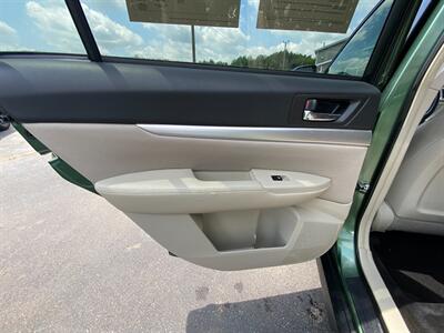 2014 Subaru Outback 2.5i Premium   - Photo 23 - Schoolcraft, MI 49087
