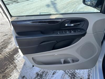 2015 Dodge Grand Caravan SE   - Photo 6 - Schoolcraft, MI 49087