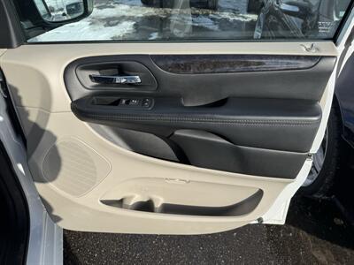 2015 Dodge Grand Caravan SE   - Photo 31 - Schoolcraft, MI 49087