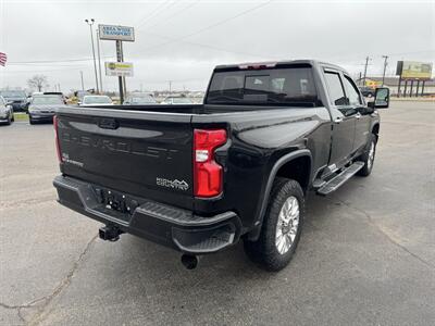 2022 Chevrolet Silverado 2500HD High Country   - Photo 3 - Schoolcraft, MI 49087