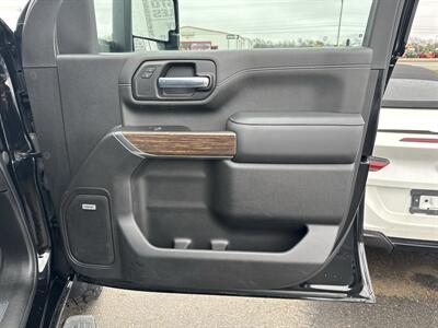 2022 Chevrolet Silverado 2500HD High Country   - Photo 26 - Schoolcraft, MI 49087