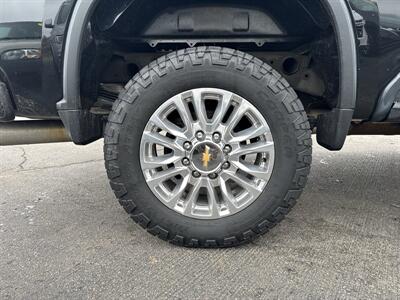 2022 Chevrolet Silverado 2500HD High Country   - Photo 32 - Schoolcraft, MI 49087