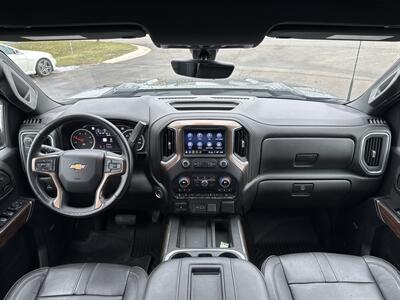 2022 Chevrolet Silverado 2500HD High Country   - Photo 16 - Schoolcraft, MI 49087