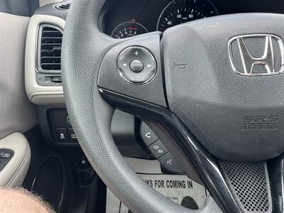 2017 Honda HR-V LX - Photo 9 - Schoolcraft, MI 49087