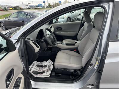 2017 Honda HR-V LX - Photo 7 - Schoolcraft, MI 49087