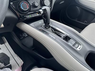 2017 Honda HR-V LX - Photo 15 - Schoolcraft, MI 49087