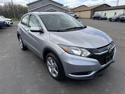 2017 Honda HR-V LX - Photo 4 - Schoolcraft, MI 49087