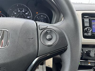 2017 Honda HR-V LX - Photo 10 - Schoolcraft, MI 49087