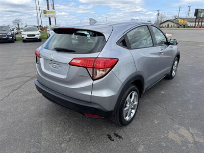 2017 Honda HR-V LX - Photo 3 - Schoolcraft, MI 49087