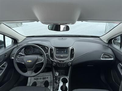 2018 Chevrolet Cruze LT Auto   - Photo 14 - Schoolcraft, MI 49087