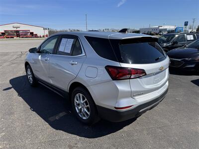 2022 Chevrolet Equinox LT   - Photo 2 - Schoolcraft, MI 49087