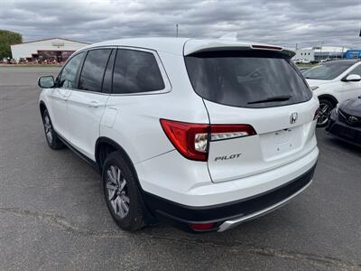 2020 Honda Pilot EX - Photo 2 - Schoolcraft, MI 49087