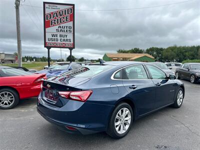 2020 Chevrolet Malibu LT   - Photo 10 - Schoolcraft, MI 49087