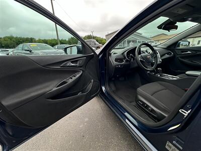 2020 Chevrolet Malibu LT   - Photo 29 - Schoolcraft, MI 49087