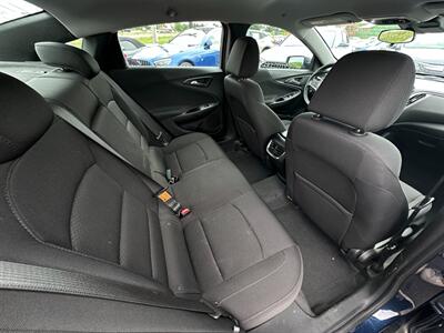 2020 Chevrolet Malibu LT   - Photo 21 - Schoolcraft, MI 49087