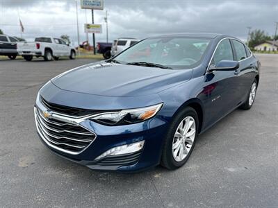 2020 Chevrolet Malibu LT   - Photo 5 - Schoolcraft, MI 49087