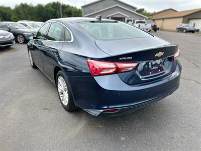 2020 Chevrolet Malibu LT   - Photo 7 - Schoolcraft, MI 49087