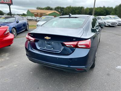 2020 Chevrolet Malibu LT   - Photo 9 - Schoolcraft, MI 49087