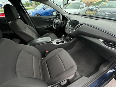 2020 Chevrolet Malibu LT   - Photo 16 - Schoolcraft, MI 49087