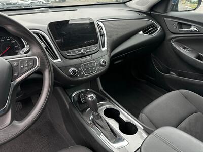 2020 Chevrolet Malibu LT   - Photo 39 - Schoolcraft, MI 49087