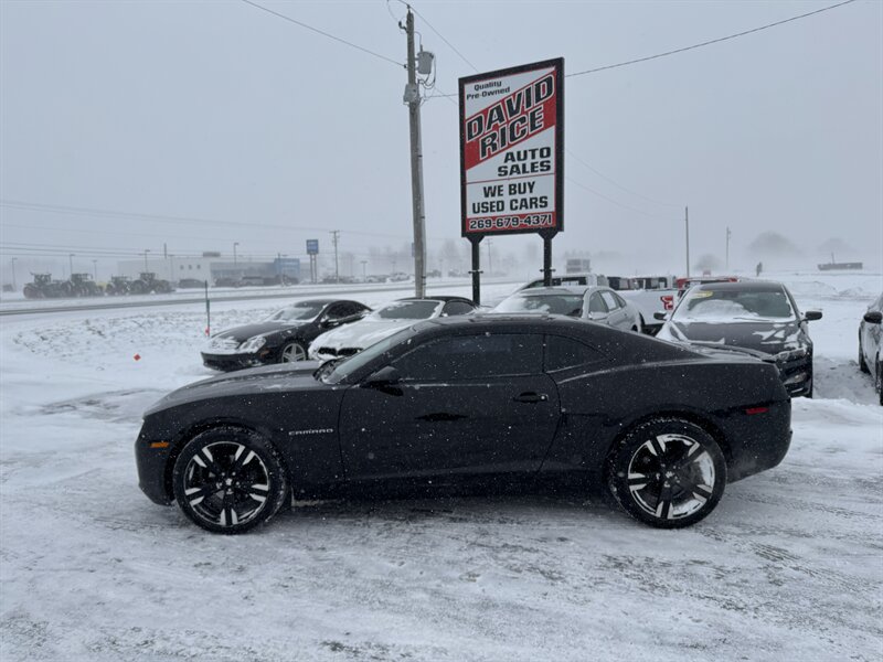 2011 Chevrolet Camaro LT   - Photo 1 - Schoolcraft, MI 49087