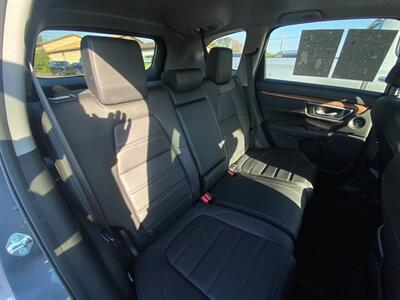2020 Honda CR-V Touring   - Photo 12 - Schoolcraft, MI 49087