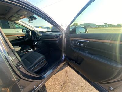 2020 Honda CR-V Touring   - Photo 7 - Schoolcraft, MI 49087