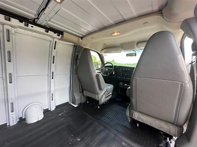 2020 Chevrolet Express 2500   - Photo 13 - Schoolcraft, MI 49087