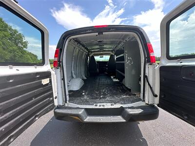 2020 Chevrolet Express 2500   - Photo 19 - Schoolcraft, MI 49087