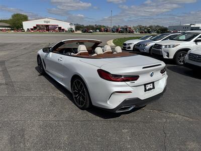 2024 BMW 8 Series M850i xDrive   - Photo 33 - Schoolcraft, MI 49087