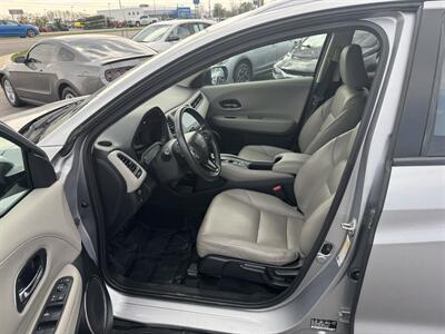 2018 Honda HR-V EX-L w/Navi   - Photo 7 - Schoolcraft, MI 49087