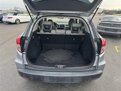 2018 Honda HR-V EX-L w/Navi   - Photo 19 - Schoolcraft, MI 49087